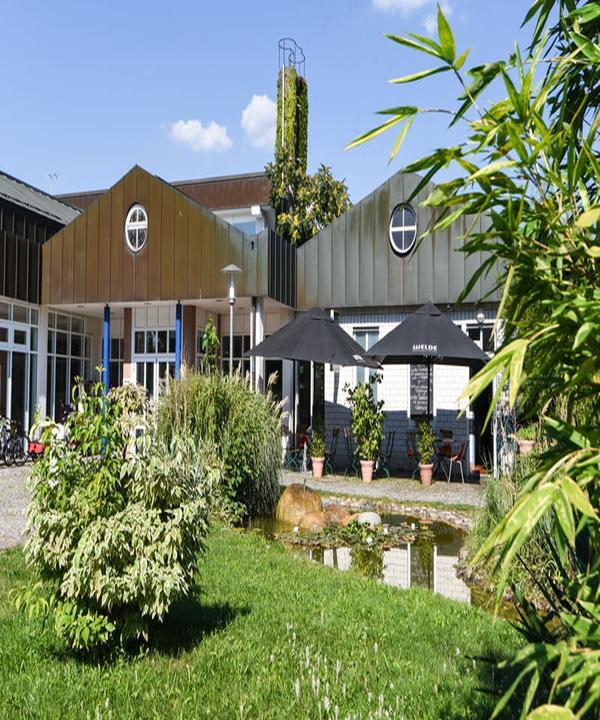 Bistro La Piscina im Freizeitbad Neckarhausen